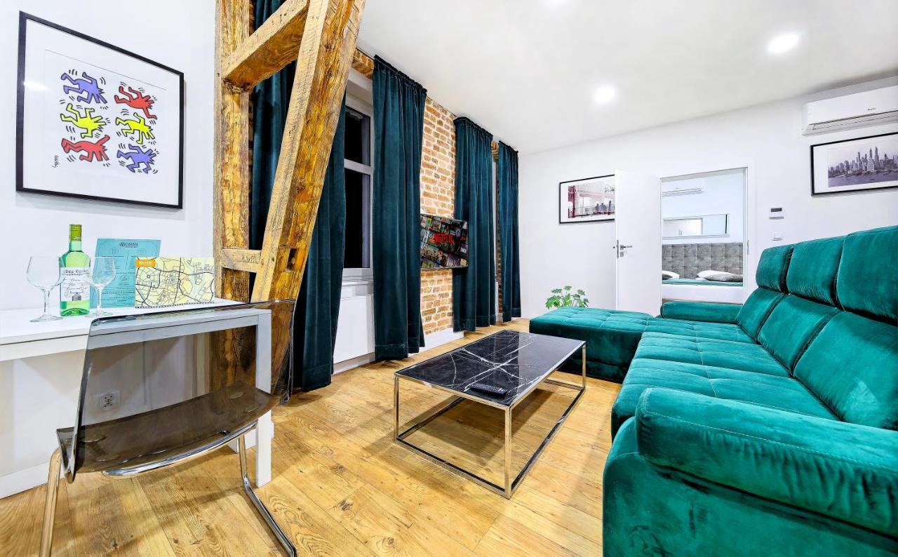 Cinema Apartments พอซนาน ภายนอก รูปภาพ