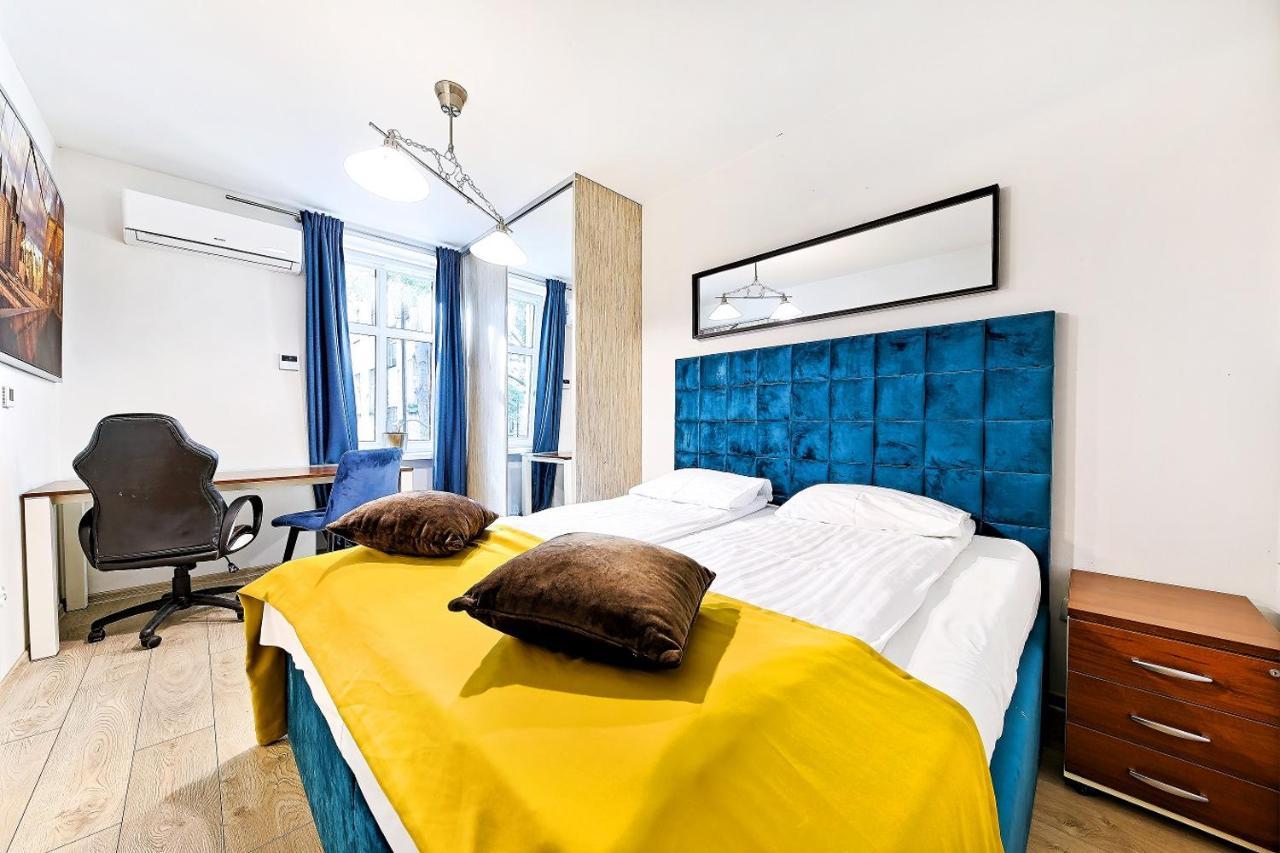 Cinema Apartments พอซนาน ภายนอก รูปภาพ