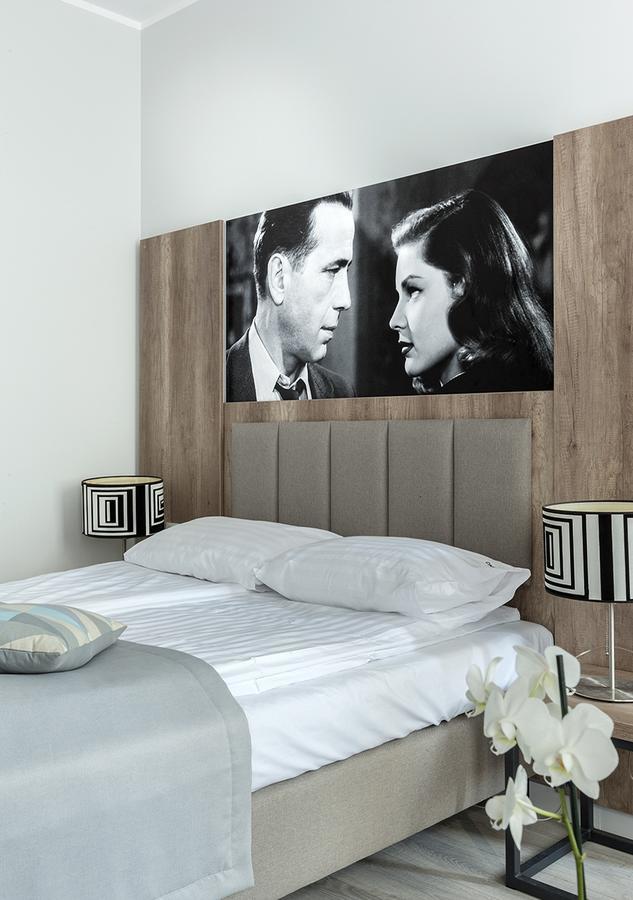 Cinema Apartments พอซนาน ภายนอก รูปภาพ
